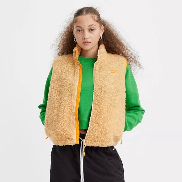 New! Levi’s Sherpa Fleece Vest – Women’s XS – Beige - Picture 3 of 13